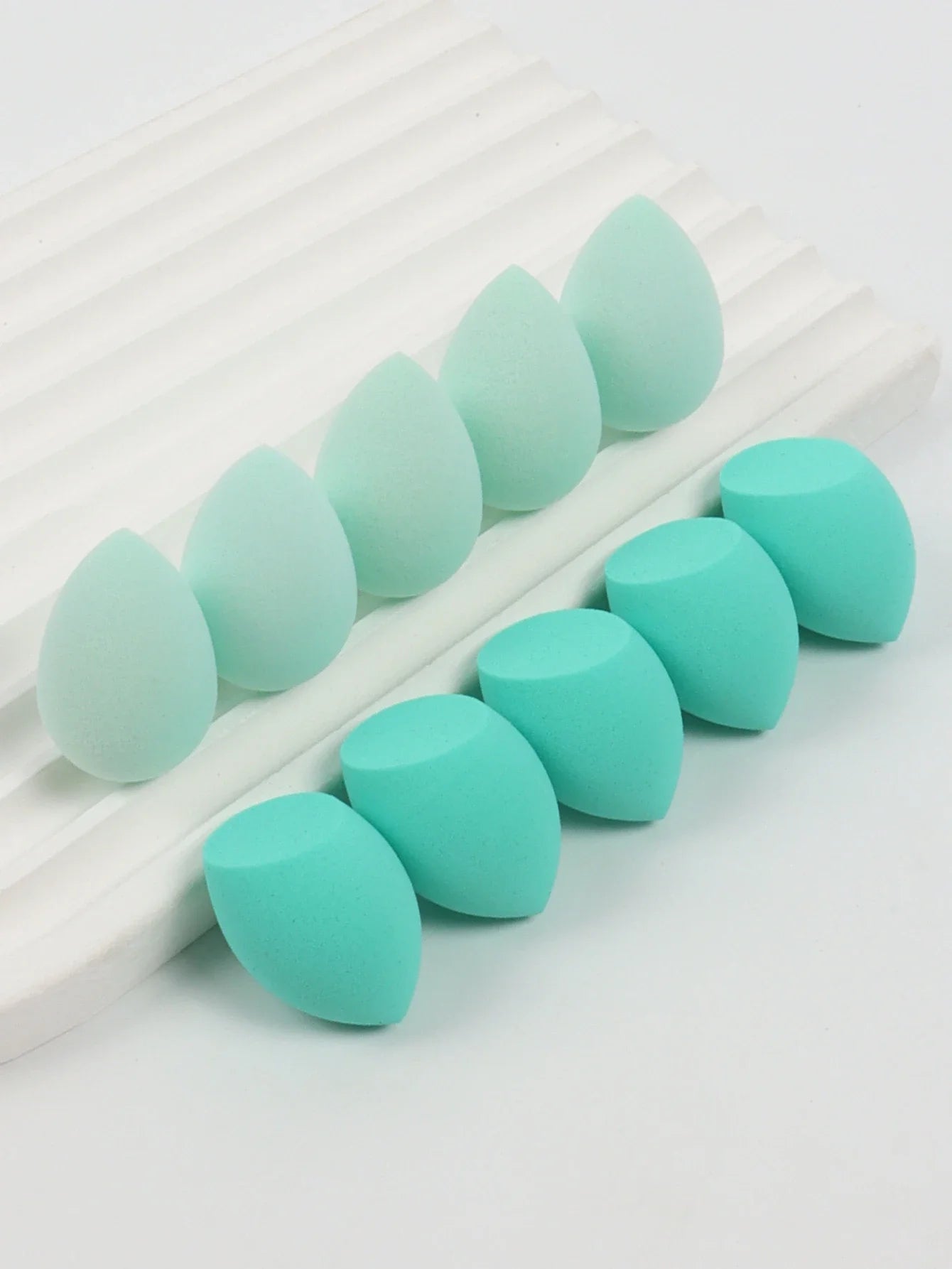 10 Mini Makeup Sponges (Egg Egg). Foundation Blend Beauty Sponge, Liquid, Cream & Powder Flawless, Multicolor Makeup Sponge, Lat